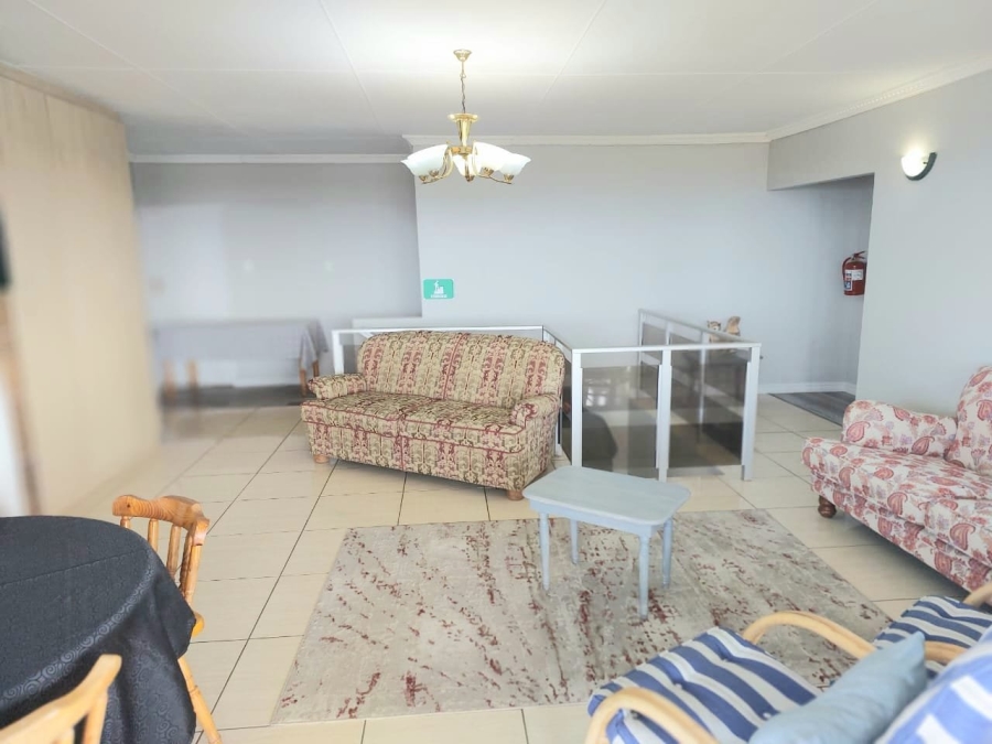 8 Bedroom Property for Sale in Hartenbos Heuwels Western Cape